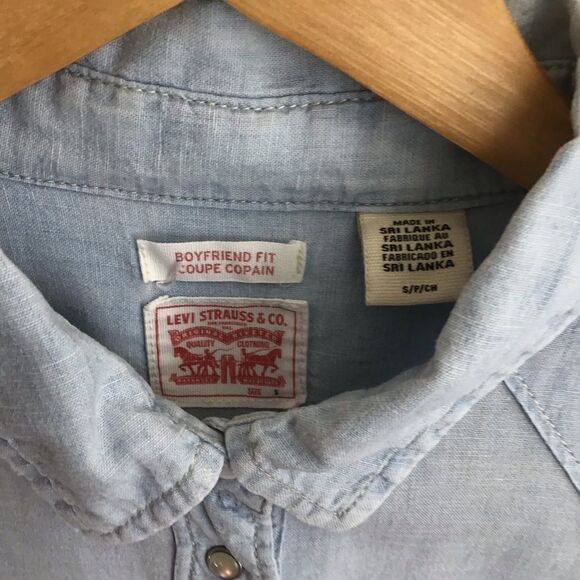 LEVIS ripped design blouse distressed denim shirt small southwestern style small - Picture 2 of 14